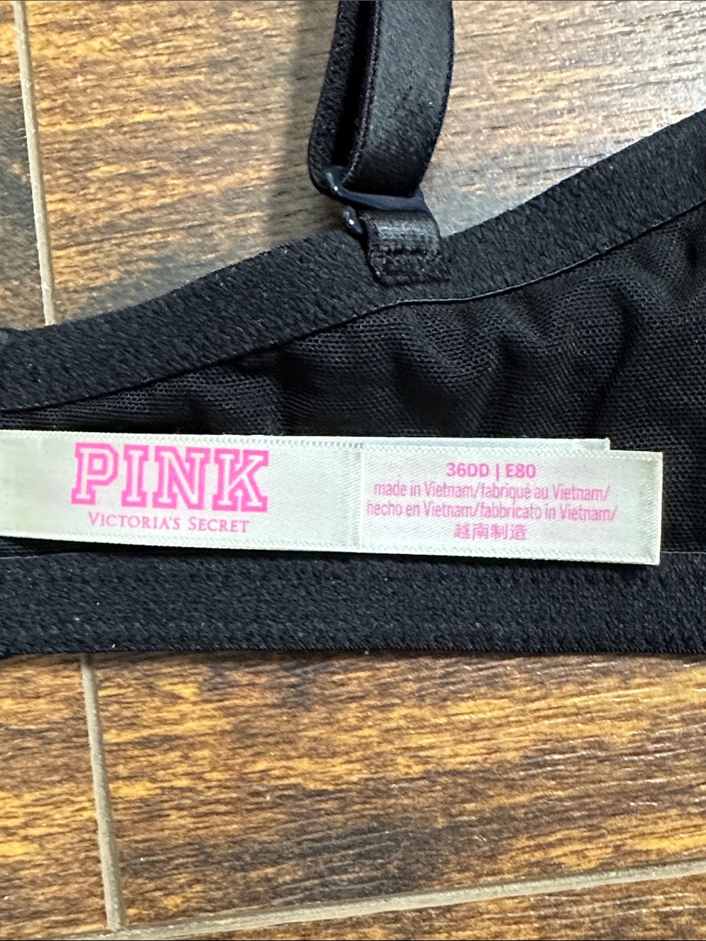 VS PINK Wear Everywhere Super Push-Up 36DD 🖤💖 Like New - Picture 2 of 8